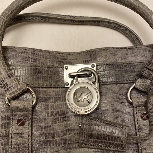MICHAEL KORS Hamilton Stylish Gray Handbag - Picture 2 of 12